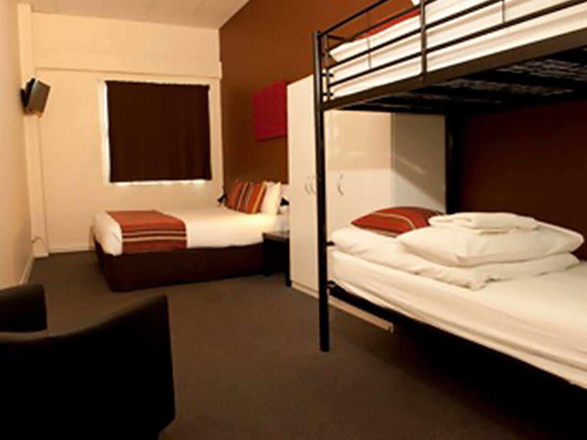 Urban Central Accommodation Melbourne Exterior foto